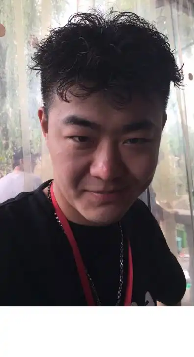  换届特辑在下刘如顺,一个眯眯眼的移动表情包