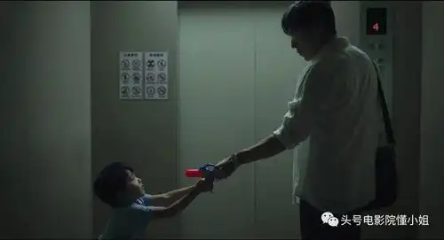  戏里秃头变态,戏外兴风作浪的姐夫,这部高分剧播完,该他火了