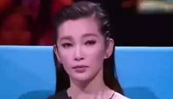  唯一一个当众敢打脸成龙大哥的女星,敢怒不敢言