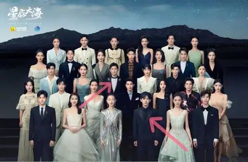  易烊千玺为王彦霖送新婚祝福,二人关系成谜,千玺的习惯又被曝光