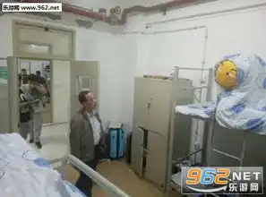  班主任查寝战争一触即发滑稽表情包下载乐游网游戏下载