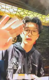 岳云鹏图片搞笑表情包范