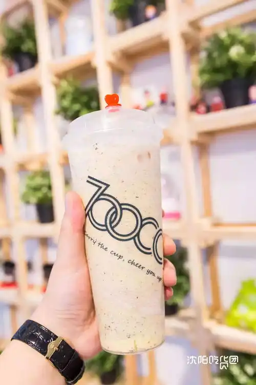  喝了好几年的茶饮店,突然变少女还能亲自演绎夏日专属表情包