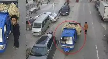  交通违法做成表情包走红网络交警蜀黍也是蛮拼的