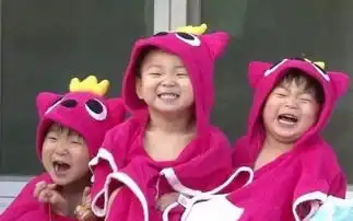  宋家三胞胎泰立方不知不觉,这些表情包都长这么大了