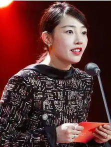  白百何颁奖范冰冰气色心情超好