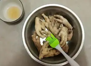  教你鸡爪新做法,比泡椒凤爪还好吃,富含胶原蛋白,女人可以多吃