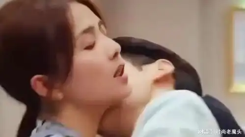 舌吻表情包动漫吻戏