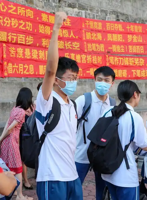  自信温暖拼搏这份高考表情包,是否打动了你