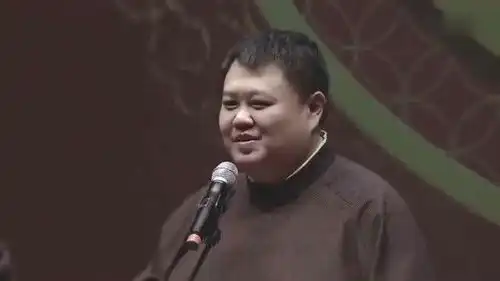  岳云鹏搞笑相声,动不动就调侃孙越,这体重何止有点超标