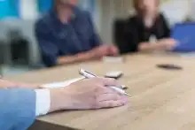搞笑qq聊天表情合同纠纷