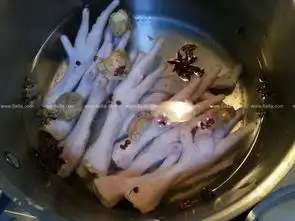  养颜护肤泡椒凤爪的做法