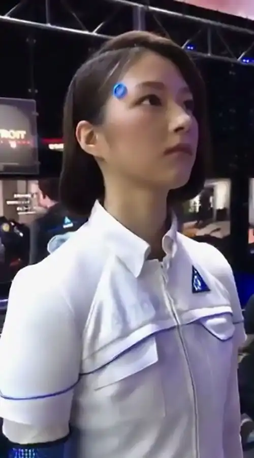  热点三百万点击量的东京展会美女究竟是机器人吗真相在这里