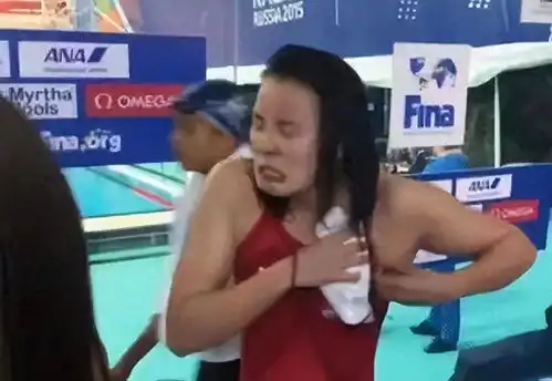  女运动员难以启齿的心酸赛前刮毛赛后强忍痛扯泳衣