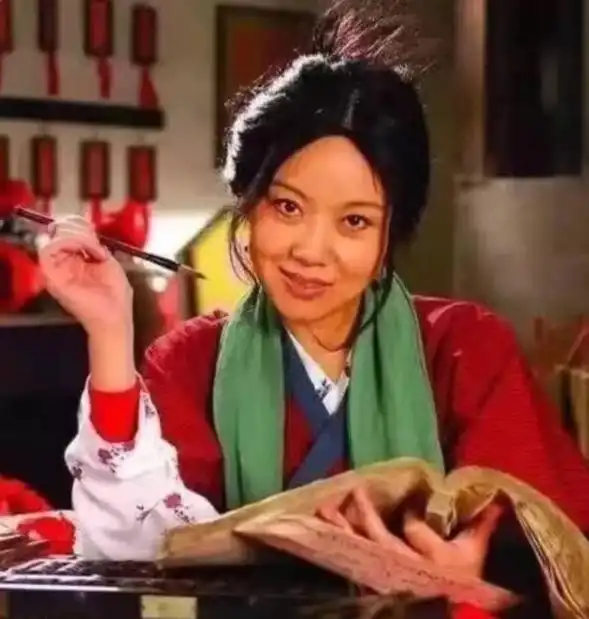  减肥后的闫妮,与女儿同框似两姐妹,这就是健身的魅力