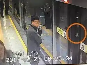  搜狐公众平台天津大悦城坠楼悲剧后,不要再做丢了安全意识的熊父母热点
