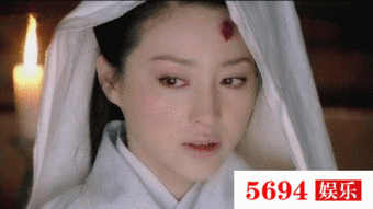  12位女星斗篷照杨幂3套衣服1个表情,刘亦菲披个粗布都美爆