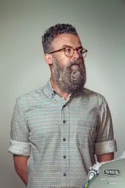  可爱的剃须刀广告让我贴上你的脸