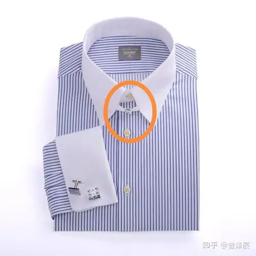  汤姆哈迪这个西装衬衫和领带中间是怎么压下去的感觉中间凹进去了