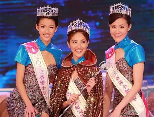  tvb视后蔡思贝现身富商丧礼,脚上大片淤青引担忧,穿黑衣很低调