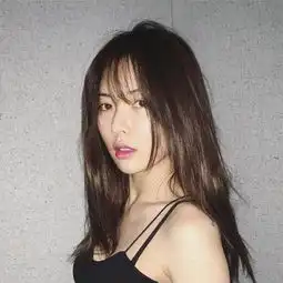  女星自拍照大公开全智贤妩媚允儿宋茜变表情包