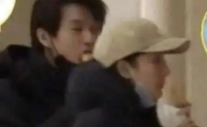  都以为魏大勋舔着追杨幂,看到杨幂崇拜他的表情,才懂谁陷更深