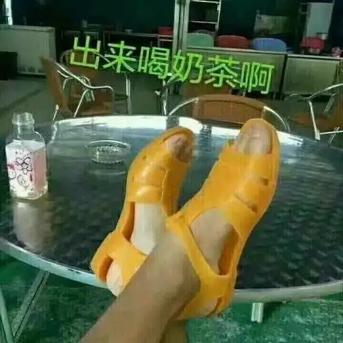  厦门网友晒牛排大家看看我这牛排怎么样,朋友以为是一坨屎,难道煎得不好么
