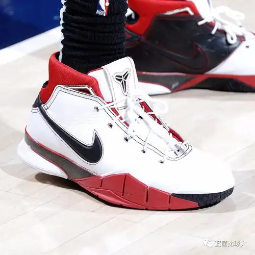  李小龙科比真的帅气11月4日nba球鞋赏析