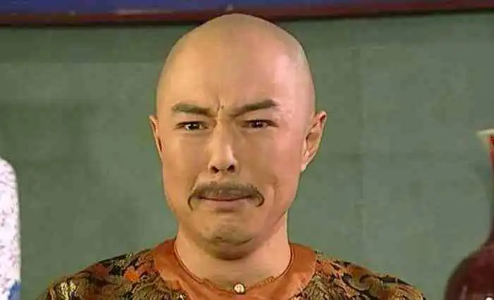  还珠格格里的五阿哥是怎么死的